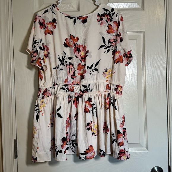 Torrid Peplum Georgette Flutter Sleeve Floral Top Womens Plus Size XL - Picture 5 of 12